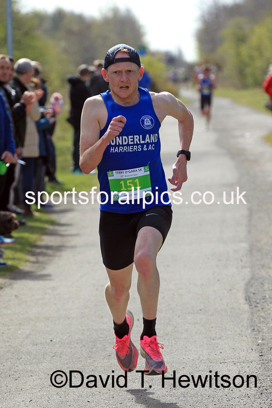 The  2022 Terry O'Gara 5k Road Race, Wallsend.  Photo: David T. Hewitson/Sports for All Pics